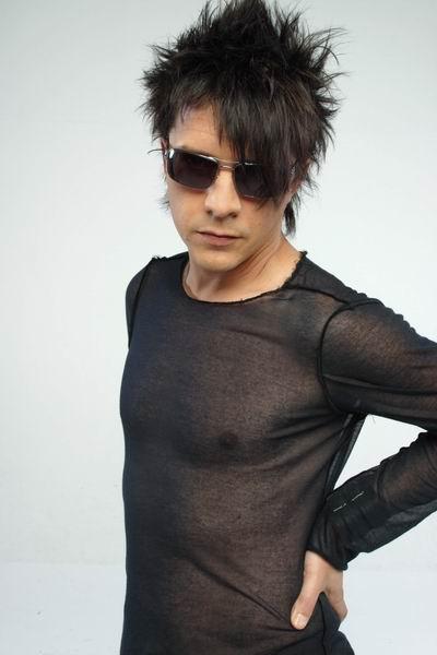 nicola sirkis